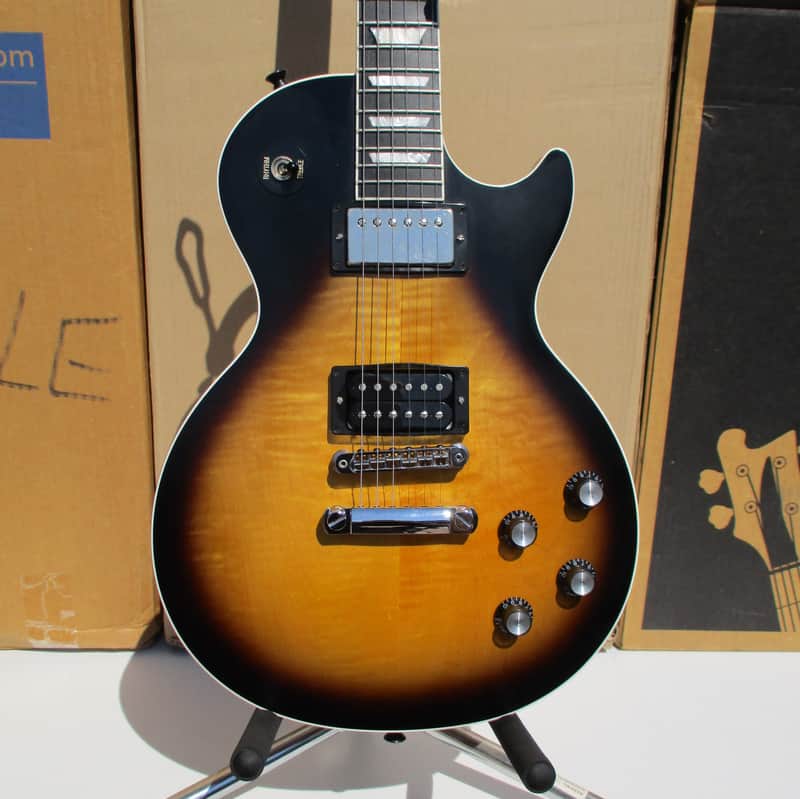 Gibson USA Les Paul Signature Player Plus 2018 - Satin Vintage Sunburst