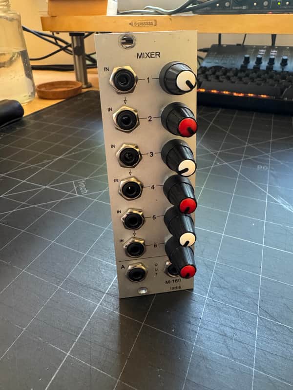 Ladik M-160 Stereo / Aux Mixer Module | Reverb