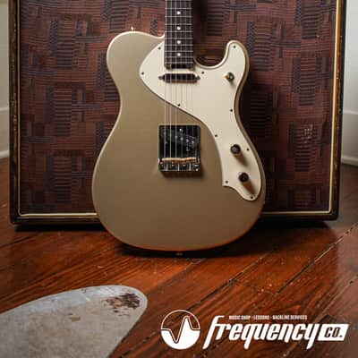 Veritas Custom Guitars Texas Miracle Custom in Shoreline Gold image 2