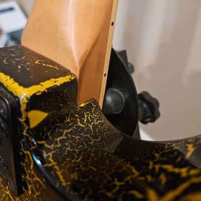 Kramer American Pacer Custom 1 1986 - Yellow and black crackle image 8