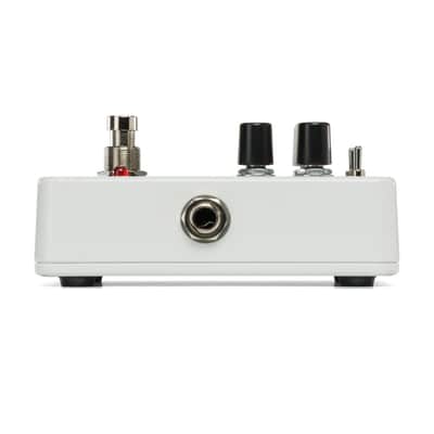 Electro Harmonix Nano Battalion Bass Preamp & Overdrive Pedal image 7