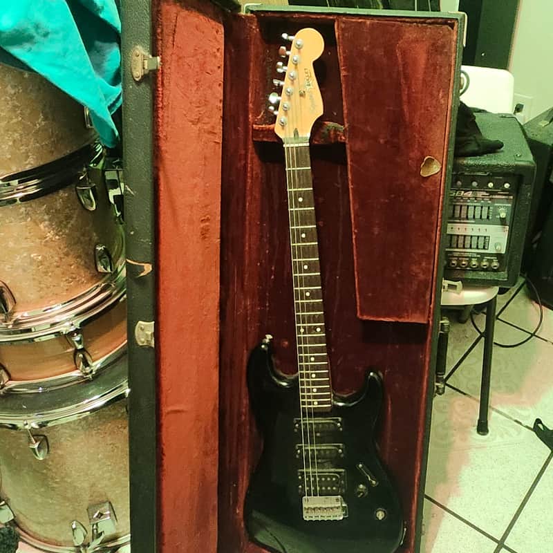 Squier Bullet 1987 Japan vintage Fender case image 1