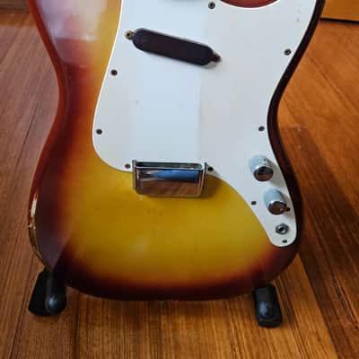 Fender Musicmaster with Rosewood Fretboard 1961 - 1964 - Sunburst image 2