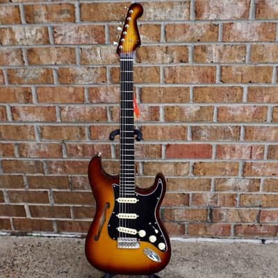 Fender Limited Edition Suona Stratocaster Thinline Ebony Fingerboard Violin Burst image 2