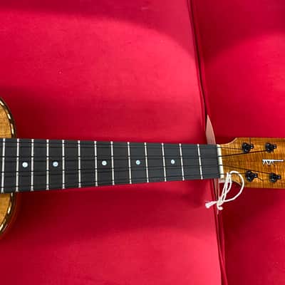 Kamaka HF-2D Deluxe Koa Concert Ukulele with Case image 8