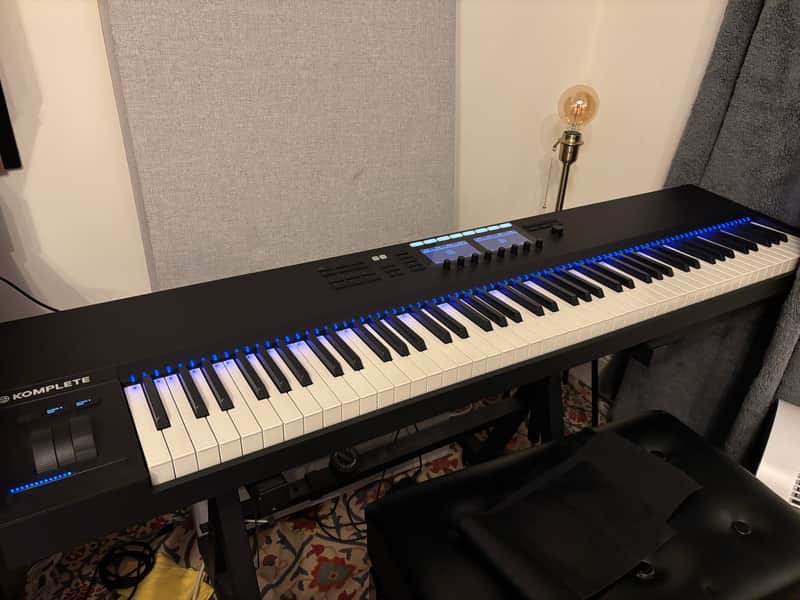 Native Instruments Komplete Kontrol S88 MK2 - Black image 1