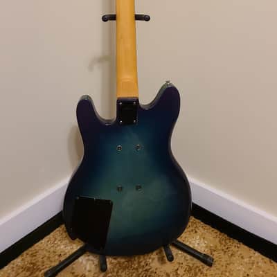 Rickenbacker 2030 HAMBURG Custom Blue Burst. image 7