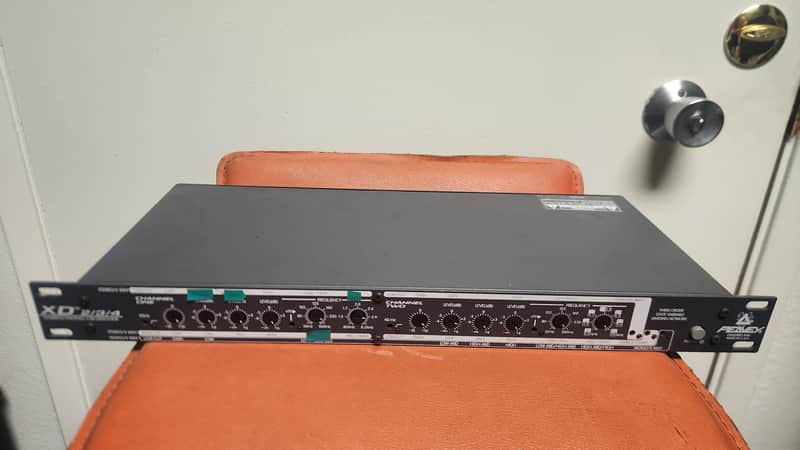 Peavey X D XD 2/3/4 Stereo Mono Crossover Equalizer EQ Rackmount 2 3 4 234 image 1