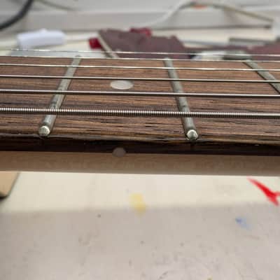 Squier Paranormal Toronado 2022, 3-Color Sunburst image 11