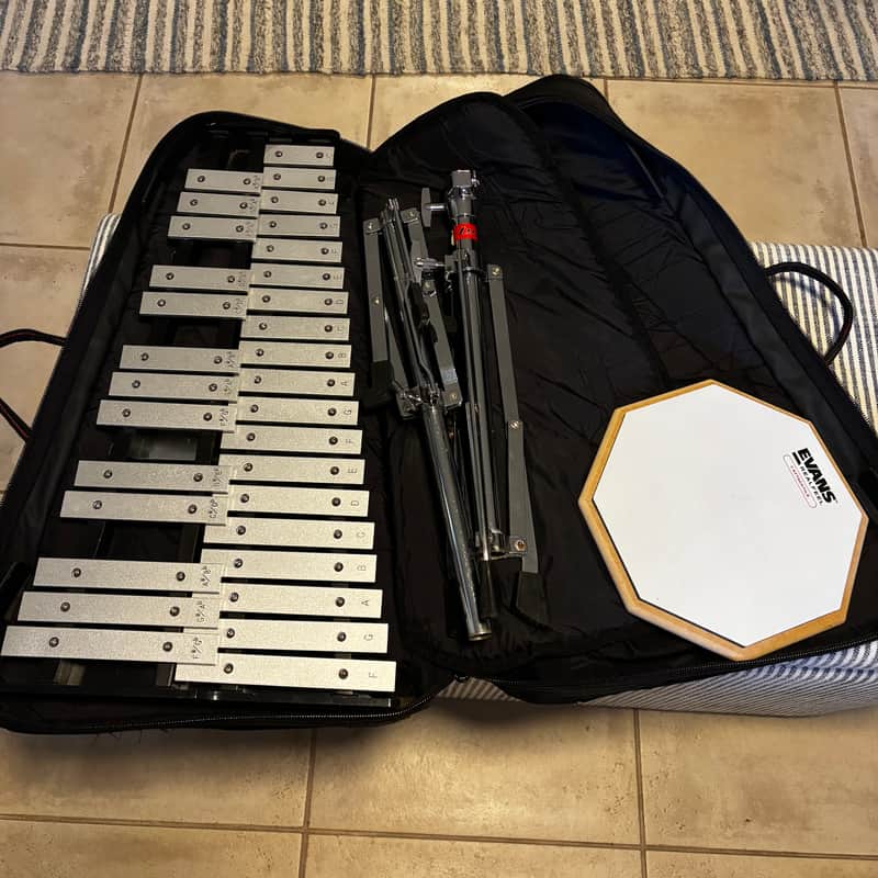 Bell and Practice Pad Kit with Mallets, Stand and Bag 2010s - Standard image 1