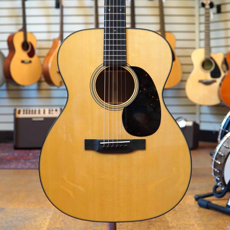 Martin 000-18 Standard Series Sitka Spruce/Mahogany Acoustic Guitar w/Hard Case image 1
