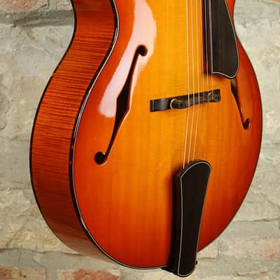 BOURGEOIS LC4 Limited Edition Acoustic Archtop - 2002 - n.3 di 12 pezzi al mondo - Violin Burst image 2