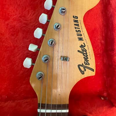 Fender Mustang Guitar with Rosewood Fretboard 1964 - 1969 - Olympic White image 3