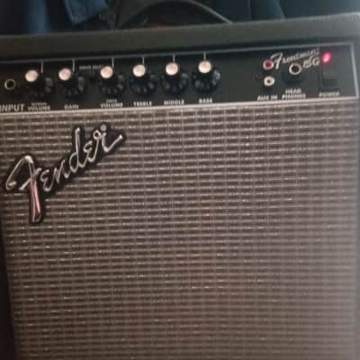 Fender Frontman 15G Series II 2-Channel 15-Watt 1x8" Guitar Practice Amp 2002 - 2010 - Black image 4