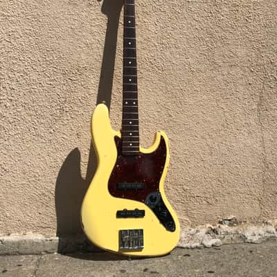 Relic Fender Jazz bass Vintage white image 2