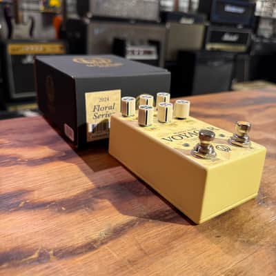 Walrus Audio Voyager MKII Preamp / Overdrive Limited Edition - Floral Series 2024 - Yellow Floral image 3