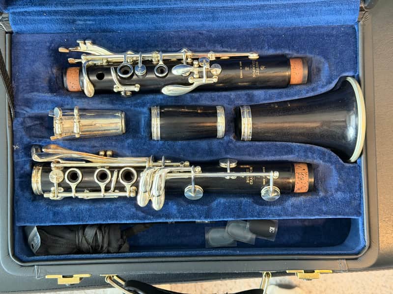Buffet Crampon R13 Bb clarinet with silver-plated keys image 1