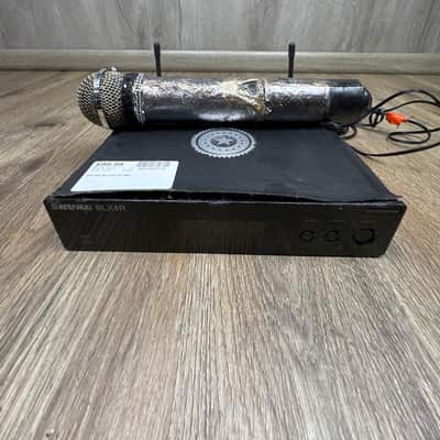 Shure  BLX4R W/ Mic image 1