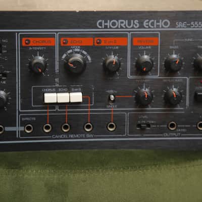 Roland SRE-555 Chorus Echo Vintage Tape Echo/Reverb/Chorus Unit Pre-Owned image 3