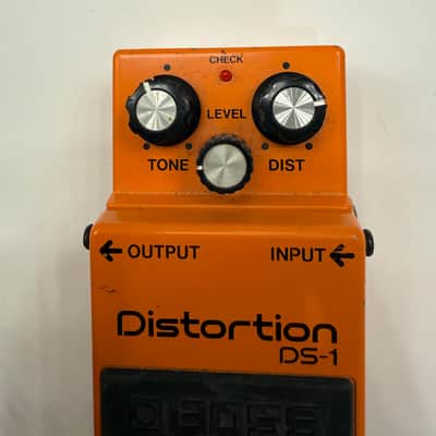 Boss Roland DS-1 Distortion Guitar Effect Pedal image 2