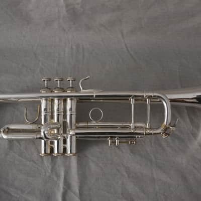 Trompeta Sib Bach Stradivarius 37 Corporation en muy buen estado image 2