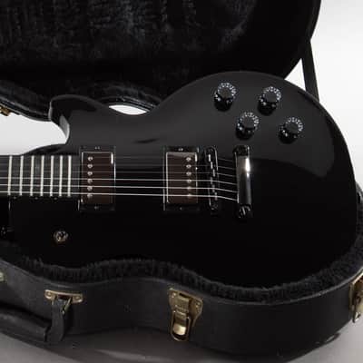 2021 Gibson Les Paul Studio Dark – Burstbucker Pro Pickups – Ebony Board – Blacked Out – w/ Case image 1
