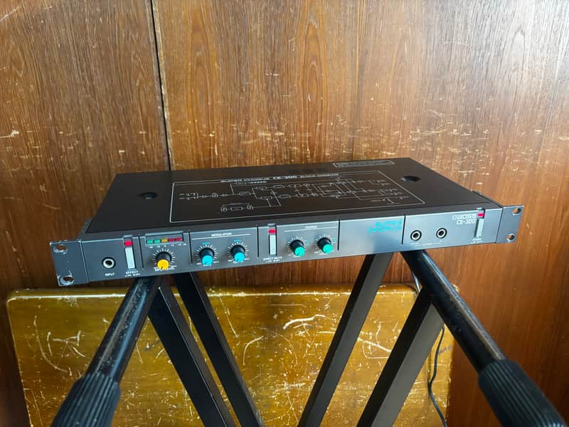 ギター BOSS SUPER CHORUS CE-300 BOSS CE-300 Super Chorus Vintage 80s 1U Rack Effects FX - 100V | eBay