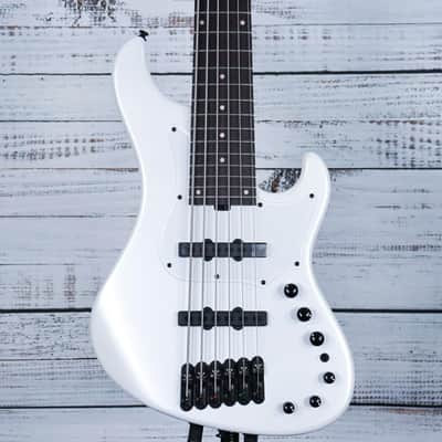 Ibanez Mode MDM1006 6-String Bass w/Bag | Pearl White image 1