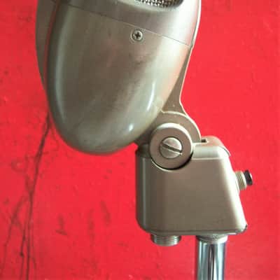 Vintage RARE 1950's Turner P25D dynamic microphone brown w period stand & cable image 7