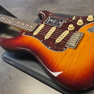 Fender American Stratocaster 70th Anniversary BRAND NEW Professional II AAA Flame Top Comet Burst Sunburst USA Strat FSR Limited Special Edition Guitar image 13