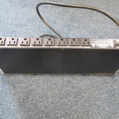 Furman RackRider RR-15 Conditioner With lights image 5