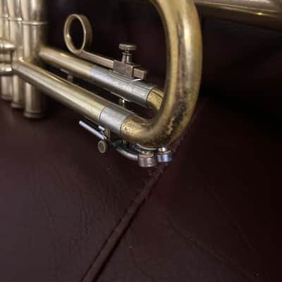 Olds Ambassador A-10 (Los Angeles) Bb Trumpet (1949) SN 40324 (rare) (new lacquer - clear coat) image 15