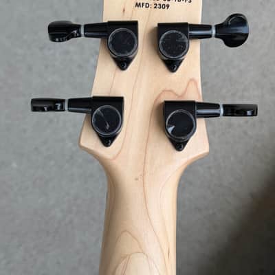 Kala UBASS-SB-TB-FS Solid Body Fretted U-Bass Sunburst w/Padded Gig Bag image 4