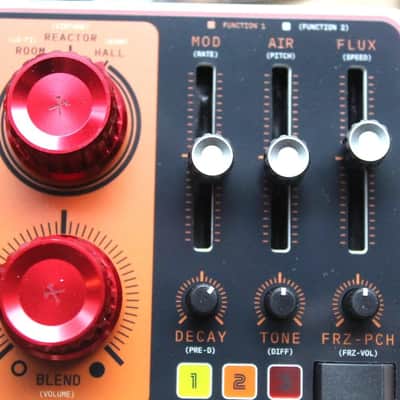 Cornerstone Music Gear Nucleo Paul Davids Signature Reverb White image 5