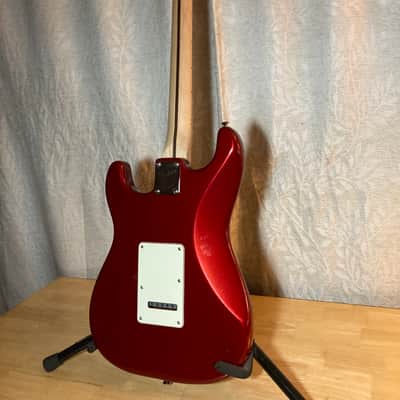 2019 Squier Standard Stratocaster in Candy Apple Red image 16