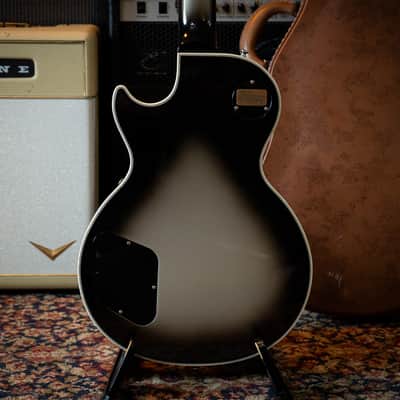 Gibson Custom Shop Les Paul Custom – 2011 – Silverburst – Near Mint Condition – w/ Original Hardcase, COA & Case Candy image 9