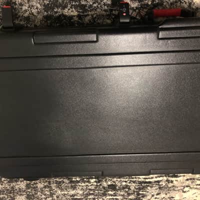 Gator GTSA-KEY76D TSA ATA Deep 76-Note Keyboard Case W/ Wheels - Black image 3
