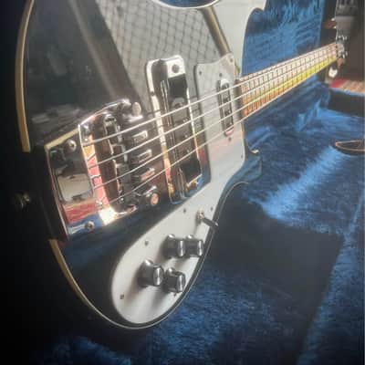 price dropped - 1988 Rickenbacker 4003 - Jetglo - Mint Condition With Original Case image 2