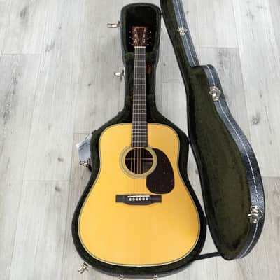 Martin D-28 Billy Strings Dreadnought Acoustic Guitar, Rosewood Back & Sides, Spruce Antique Toner image 11