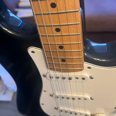 Fender Strat with Maple Fretboard 1987 - 1998 - Black image 8
