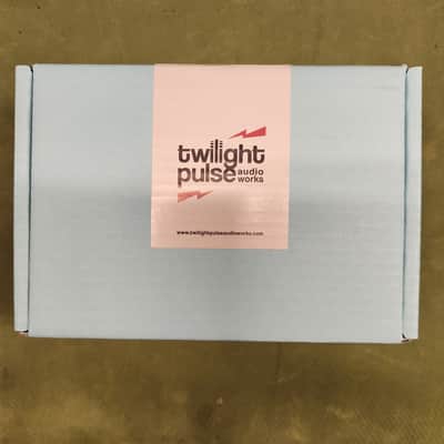 Twilight Pulse Audio Works Konstante 2026 - White image 10