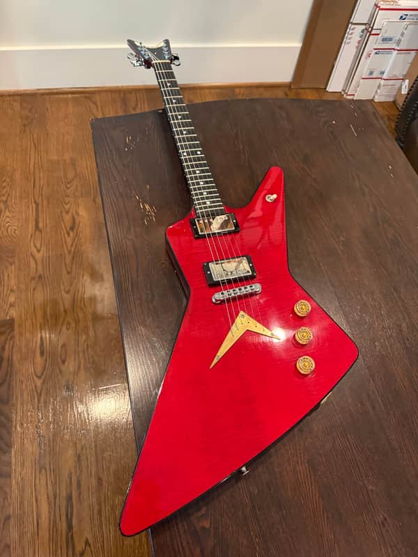 Dean z 1981 - Trans Red image 1