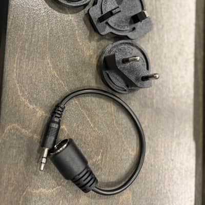 Fractal Audio VP4 AM4 OEM Plug Adapters UK EU AU + MIDI 3.5mm TRS to DIN NEW image 1