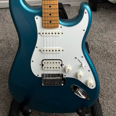 Fender Player Stratocaster with Maple Fretboard 2019 - 2021 - Lake Placid Blue