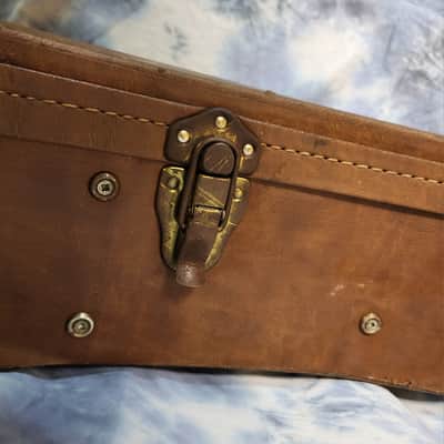 Vintage 1972 Gibson J45 J50 16 inch Brown Red Interior Hard Shell Guitar Case image 5