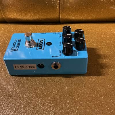 MXR M234 Analog Chorus 2011 - Present - Blue used image 4