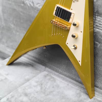 ESP LTD KH-V Metallic Gold Kirk Hammett Signature image 12