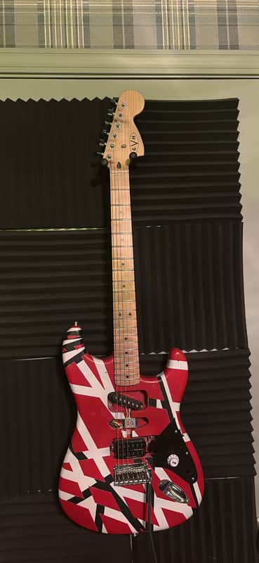 Squier Affinity Series Stratocaster with Maple Fretboard 2004 - 2013 Metallic Blue image 1