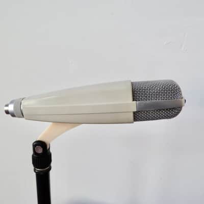 Sennheiser MD 421-N Cardioid Dynamic Microphone Bild 4