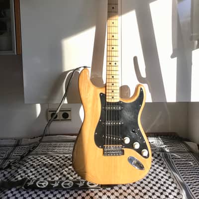 Immaculate Fender Stratocaster 1976 Natural image 3